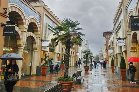 best shopping in milan outlets.